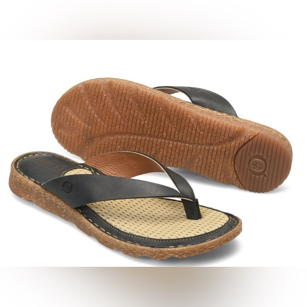 Born BORA Basic preowned flip flops women’s Sz 10 Black & Tan cushioned summer